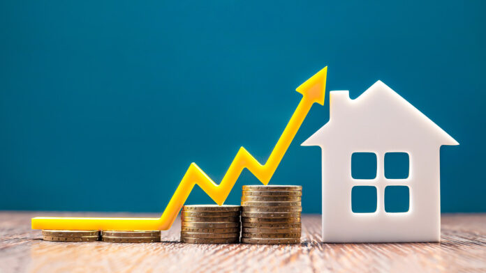 Real,Estate,Market,,Graph,,Up,Arrow.,House,Model,And,A